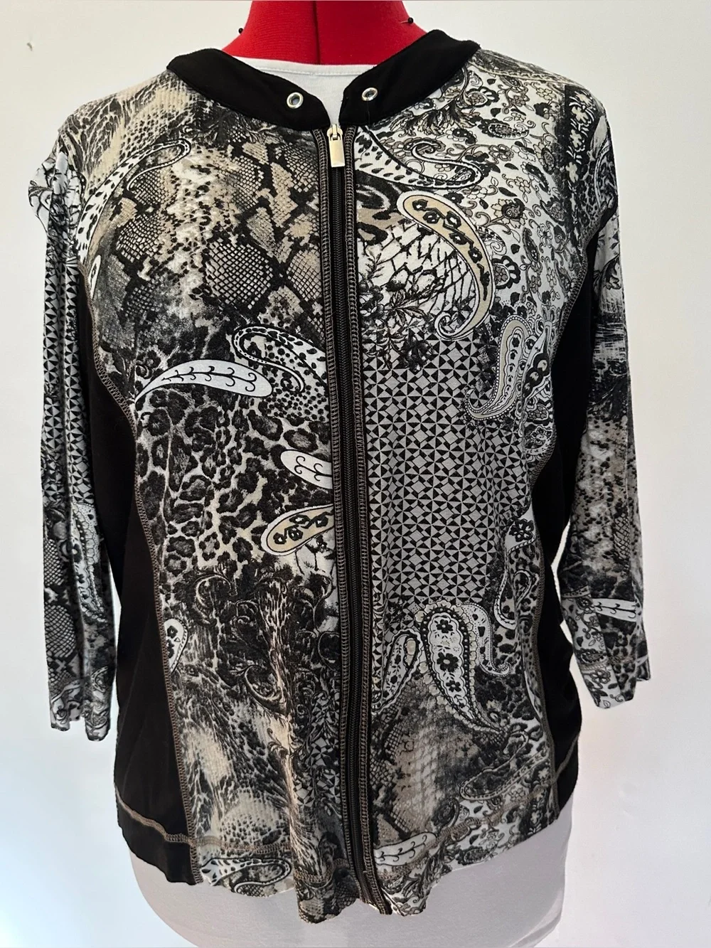 Lightweight Jacket - Picture 1 of 4